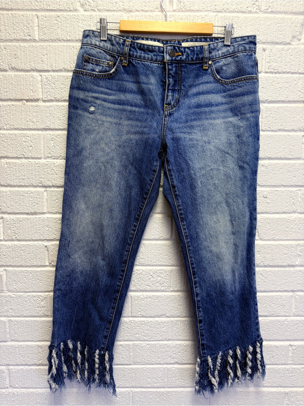 Pilcro Hyphen 29 Blue Cropped Jeans with Twisted Frayed Hem